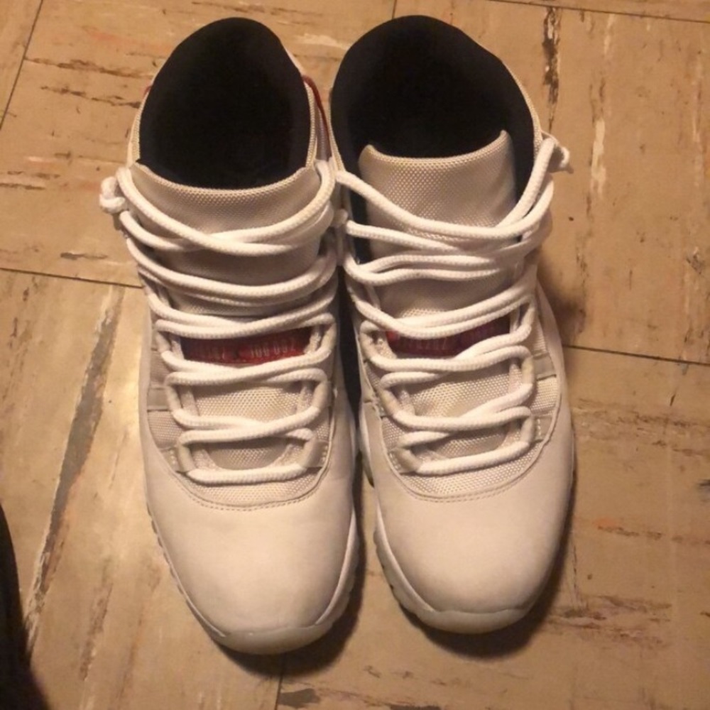 Air Jordan 11